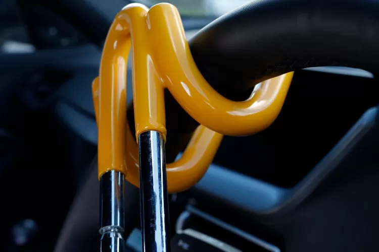 Double Hook Twin Bar Steering Wheel Lock